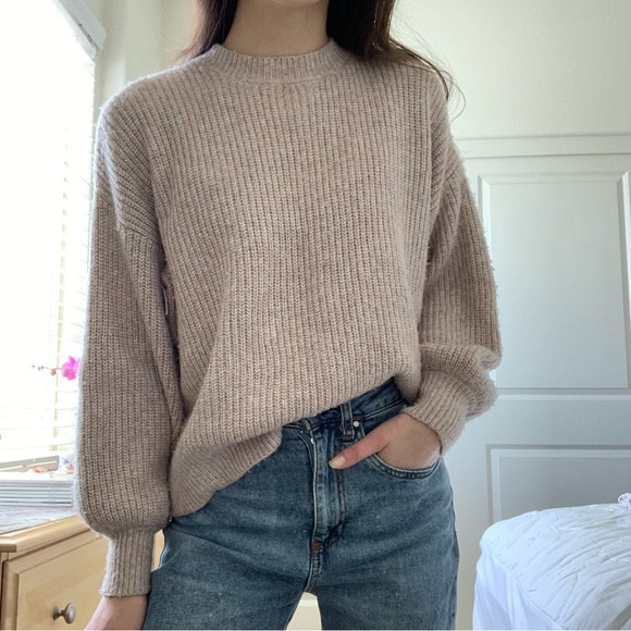Forever 21 size small sweater - Picture 4 of 5